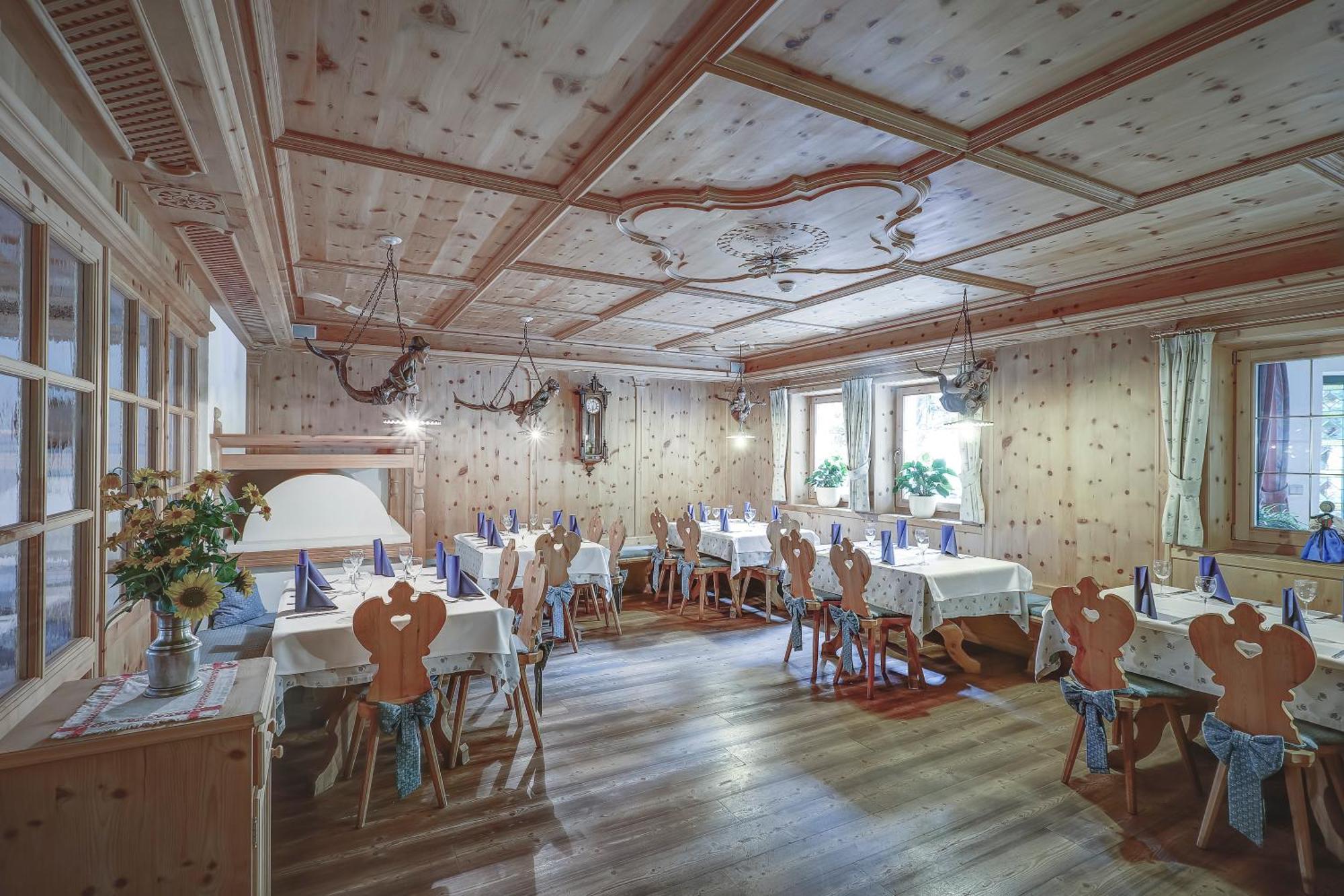 Ahrner Wirt Apartments Ahrntal ภายนอก รูปภาพ
