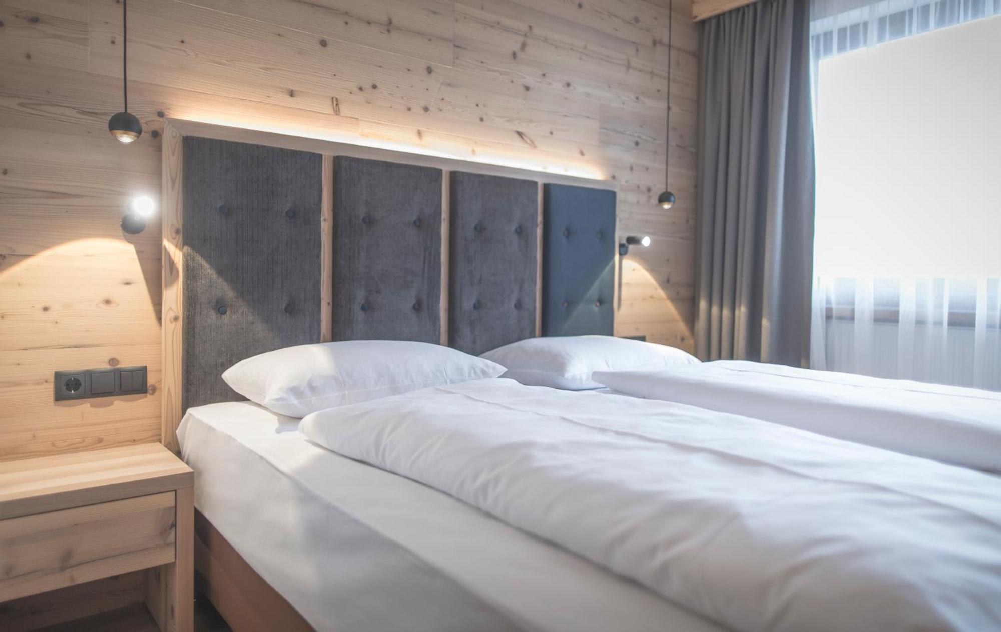 Ahrner Wirt Apartments Ahrntal ภายนอก รูปภาพ