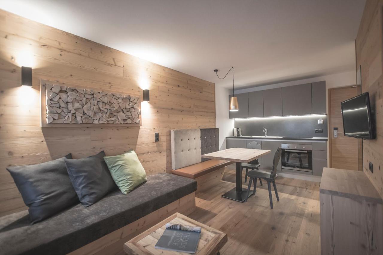 Ahrner Wirt Apartments Ahrntal ภายนอก รูปภาพ