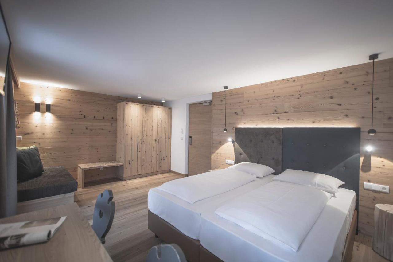 Ahrner Wirt Apartments Ahrntal ภายนอก รูปภาพ