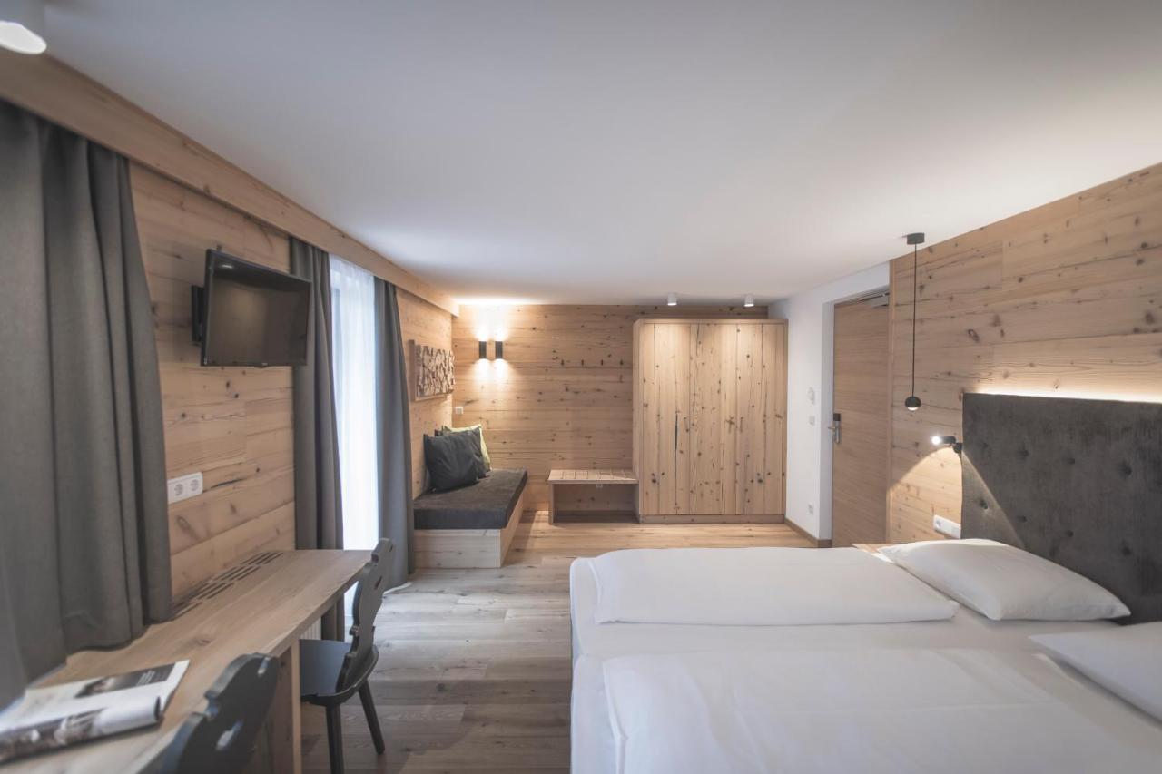 Ahrner Wirt Apartments Ahrntal ภายนอก รูปภาพ